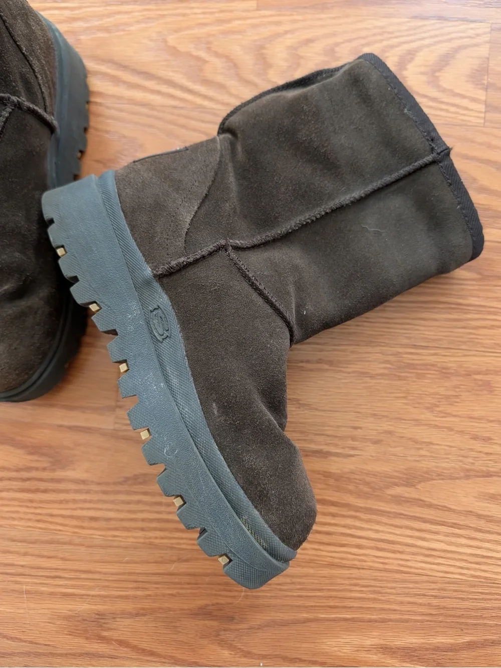 Skechers Kids Dark Brown Suede Fleece-Lined Pull-On Boots